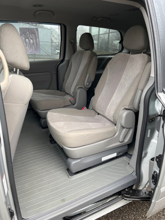 2014 Kia Sedona Image 13