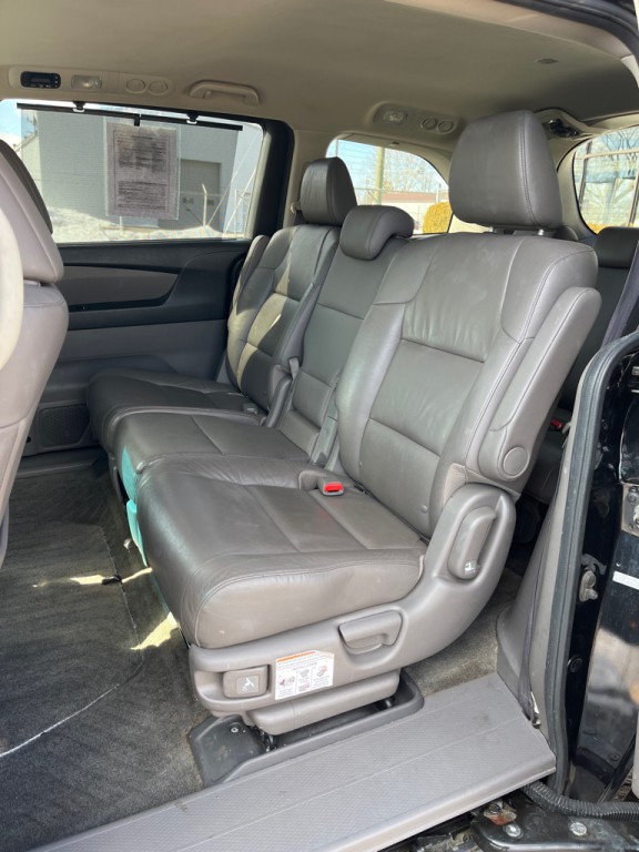 2012 Honda Odyssey Image 12