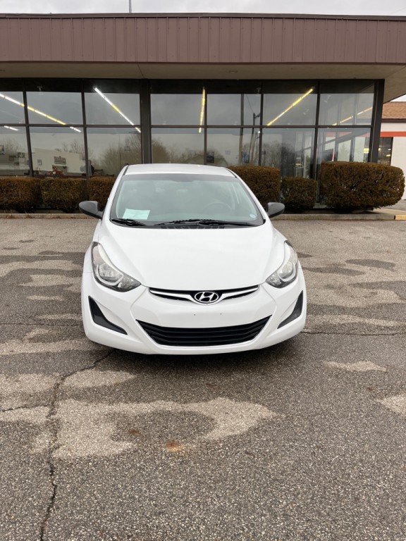 2016 Hyundai Elantra Image 2