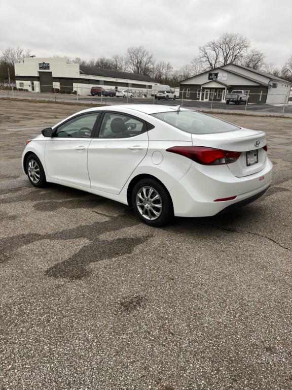 2016 Hyundai Elantra Image 5