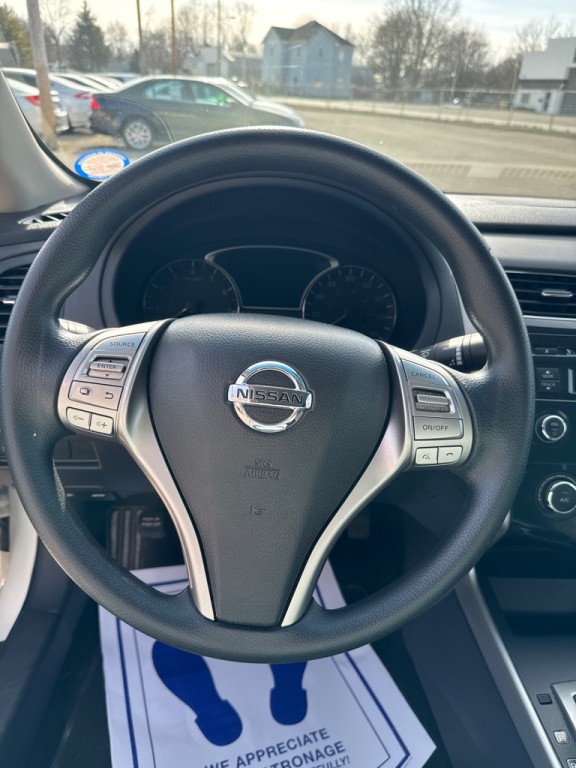2015 Nissan Altima Image 7