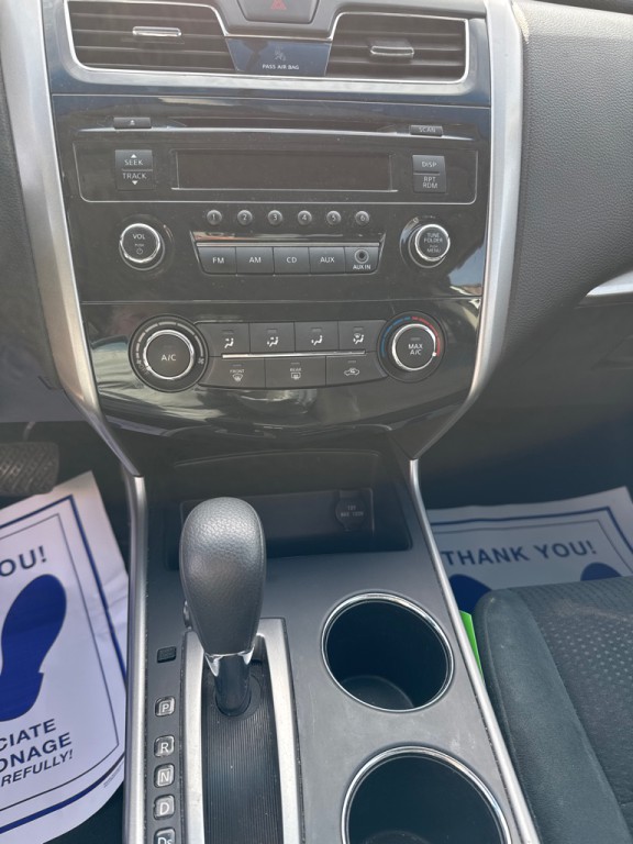 2015 Nissan Altima Image 8