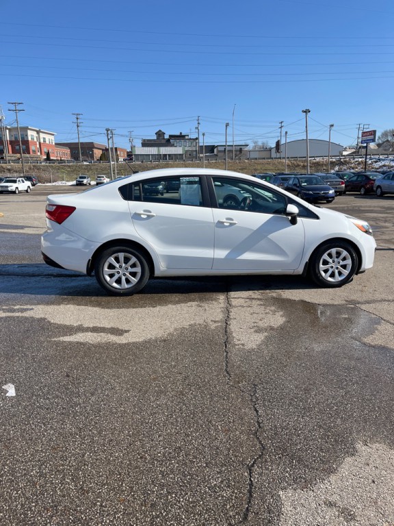 2015 Kia Rio Image 8