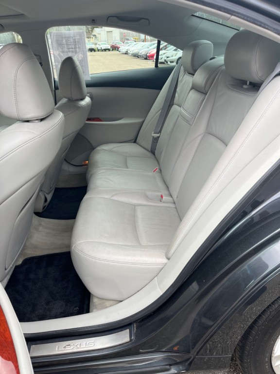 2007 Lexus ES Image 12