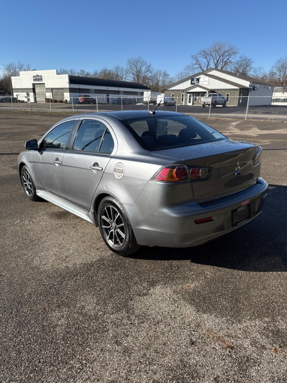2015 Mitsubishi Lancer Image 4