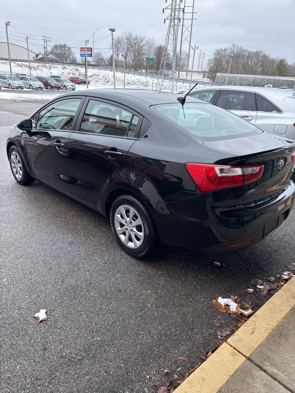 2015 Kia Rio Image 4