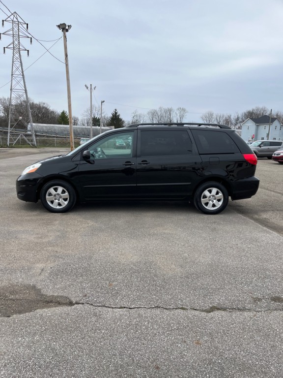 2008 Toyota Sienna Image 4