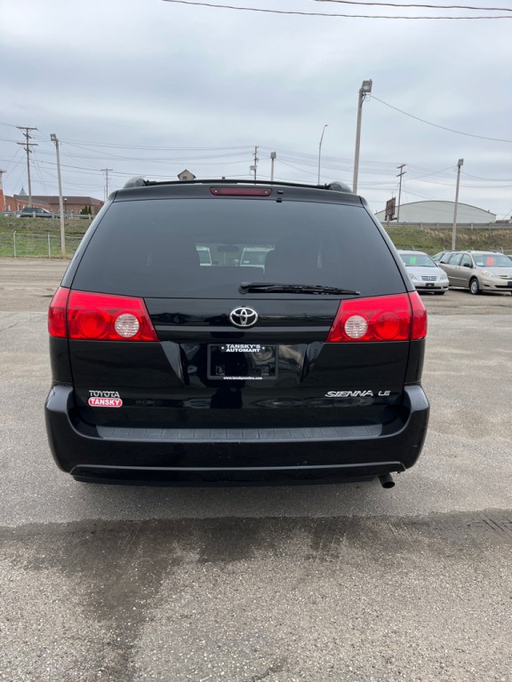 2008 Toyota Sienna Image 6