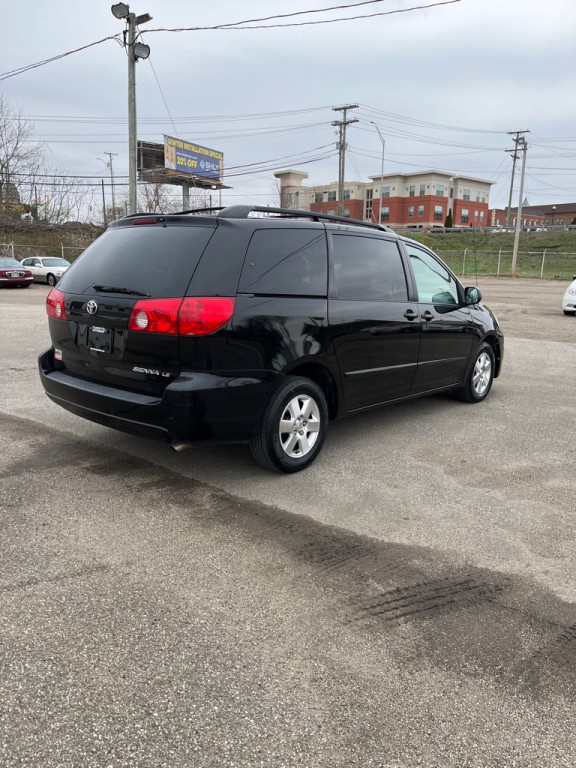 2008 Toyota Sienna Image 7