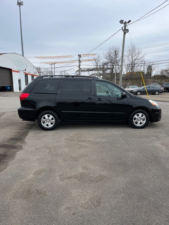 2008 Toyota Sienna Image 8