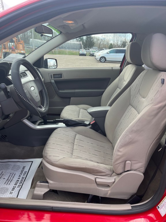 2008 Ford Focus Image 11