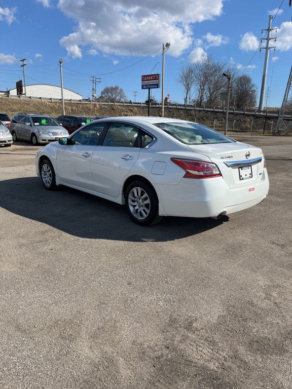 2013 Nissan Altima Image 5