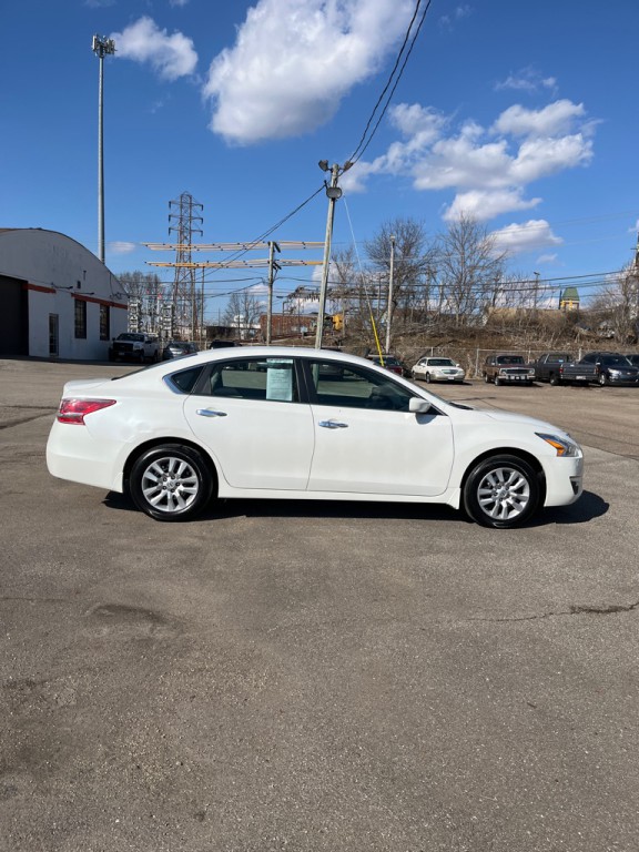 2013 Nissan Altima Image 8