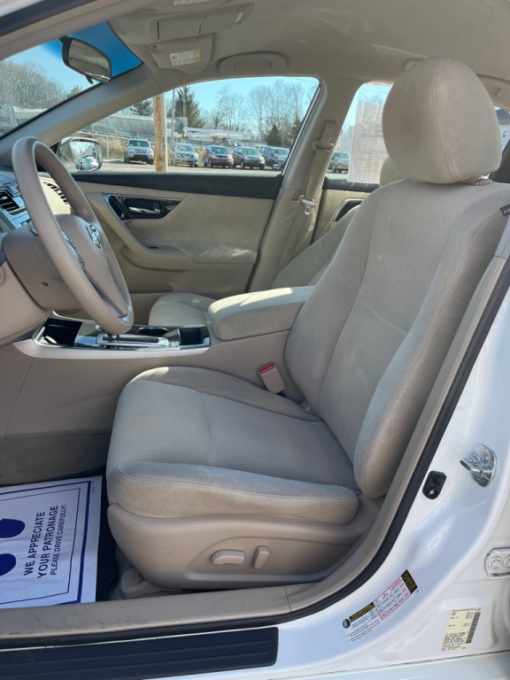 2013 Nissan Altima Image 11