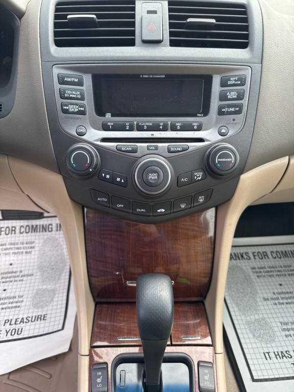 2007 Honda Accord Image 8