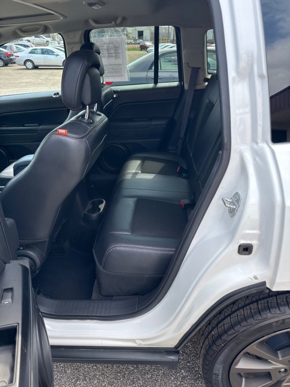 2016 Jeep Compass Image 10