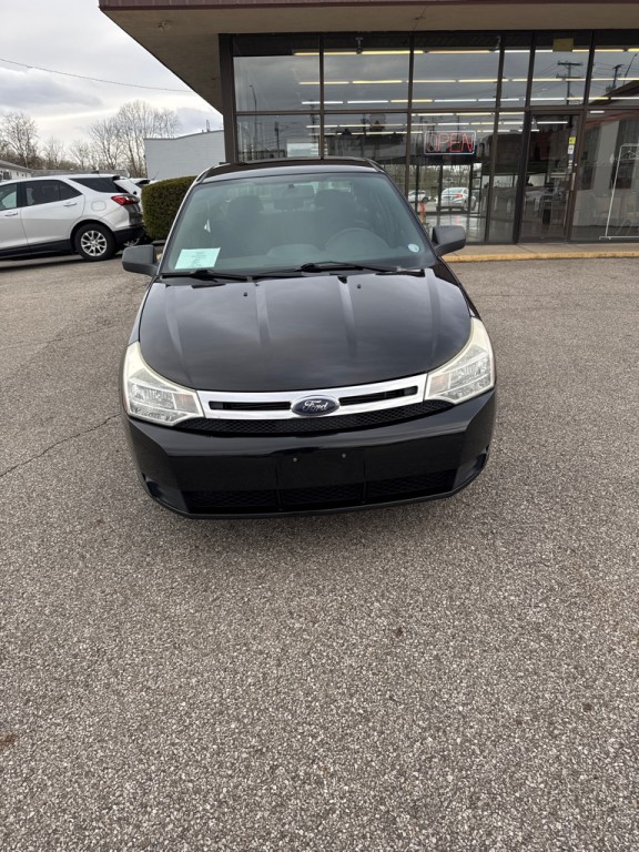 2010 Ford Focus Image 2