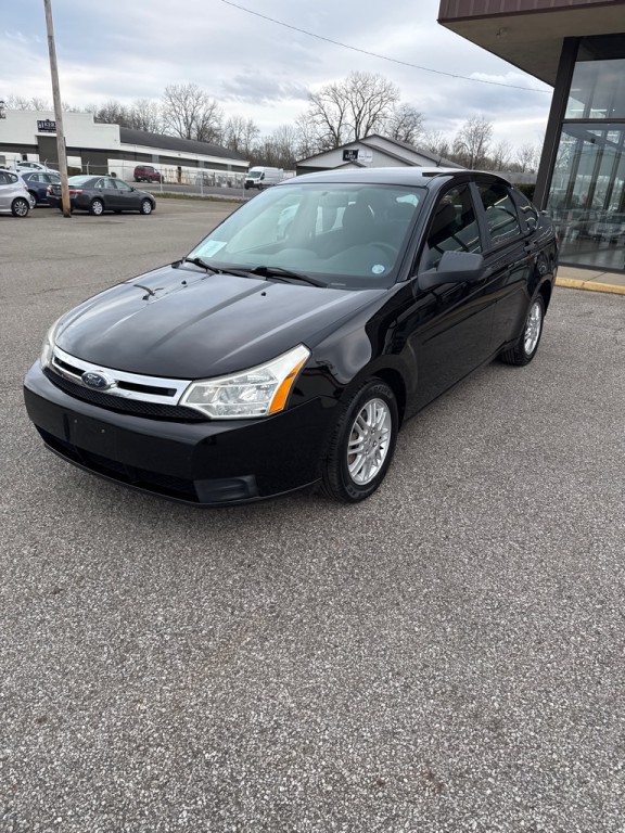 2010 Ford Focus Image 3