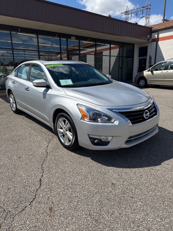 2014 Nissan Altima Image 1