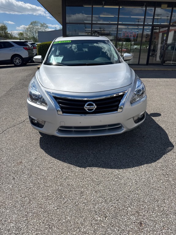 2014 Nissan Altima Image 2