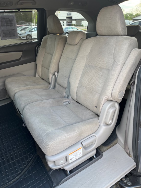 2016 Honda Odyssey Image 12
