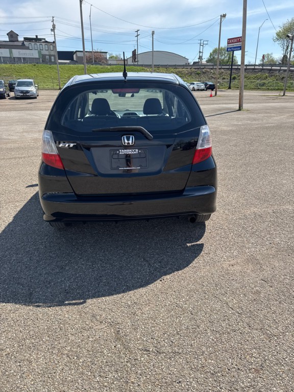 2013 Honda Fit Image 5
