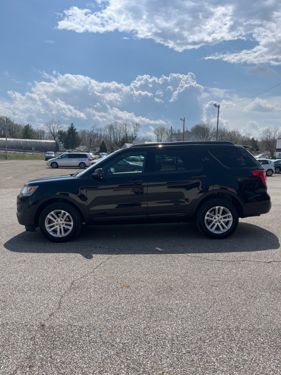 2017 Ford Explorer Image 4