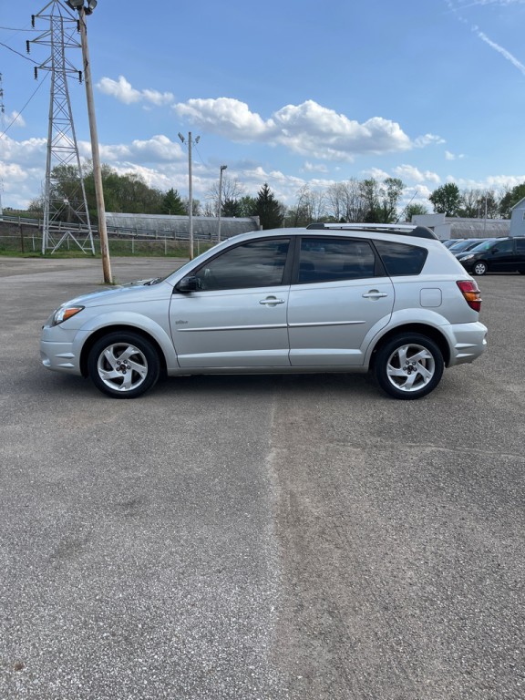 2003 Pontiac Vibe Image 4