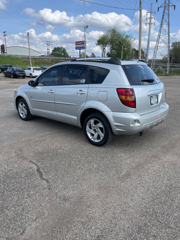 2003 Pontiac Vibe Image 5