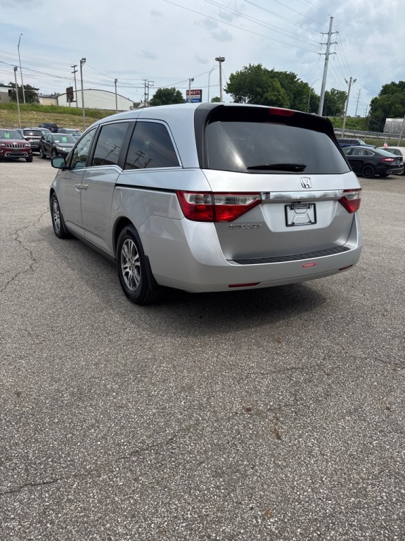 2012 Honda Odyssey Image 4