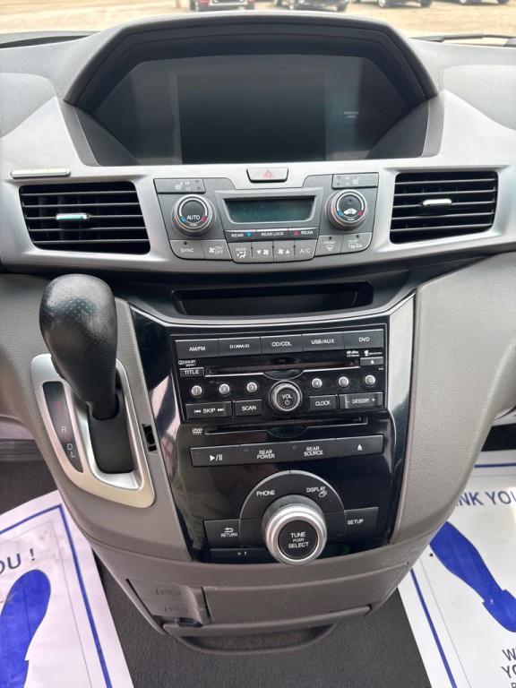 2012 Honda Odyssey Image 8
