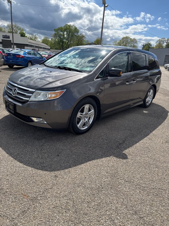 2011 Honda Odyssey Image 3