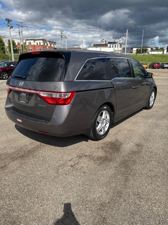2011 Honda Odyssey Image 6