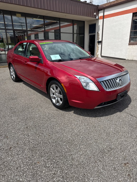 2011 Mercury Milan Image 1