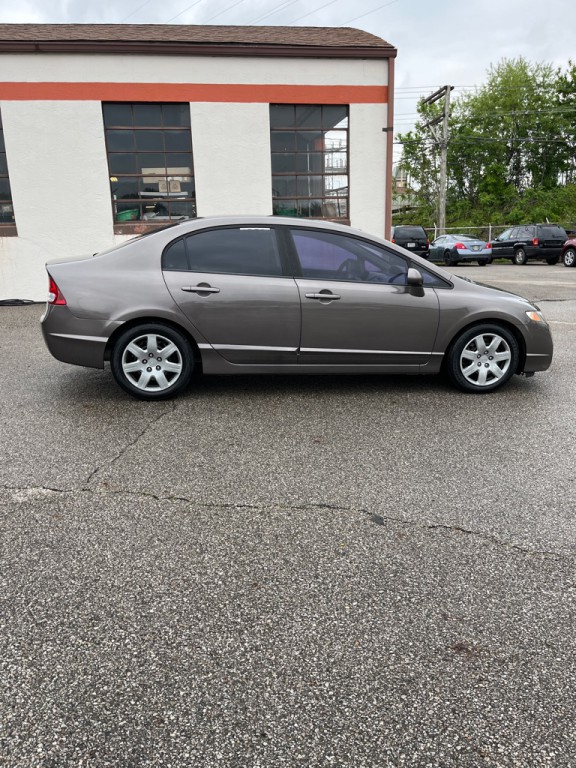 2011 Honda Civic Image 8