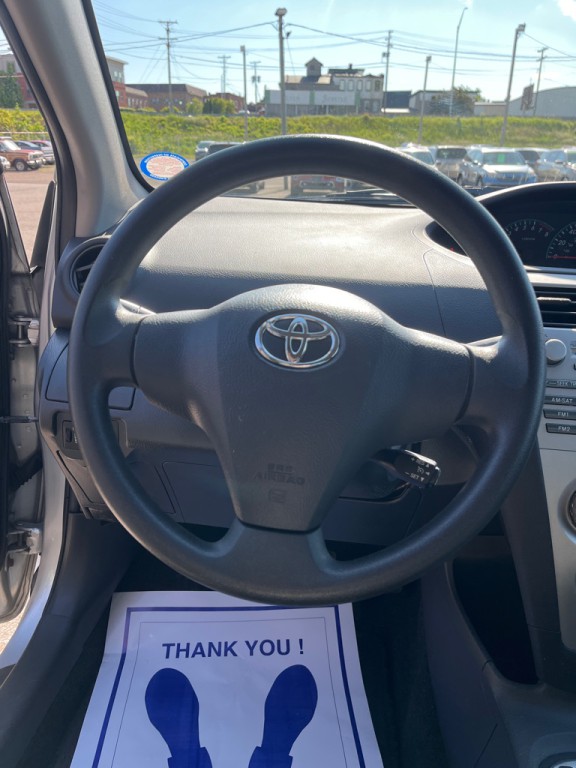 2009 Toyota Yaris Image 8