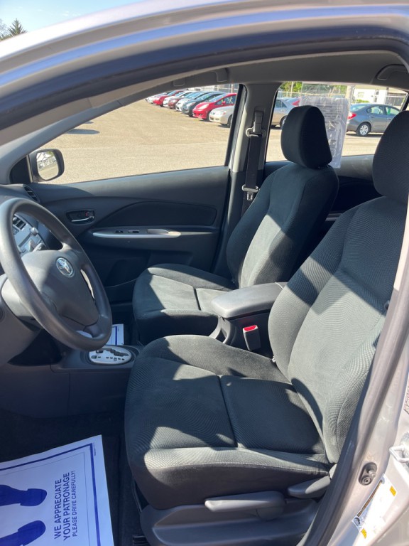 2009 Toyota Yaris Image 10