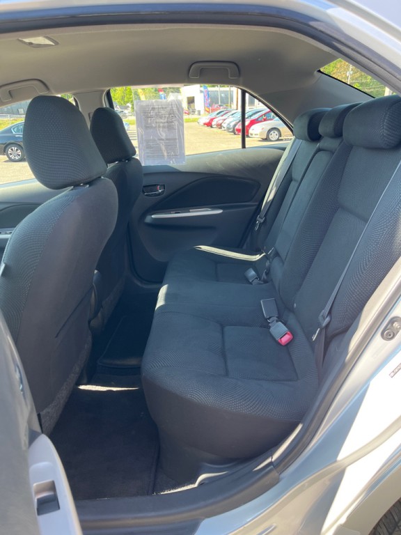 2009 Toyota Yaris Image 11