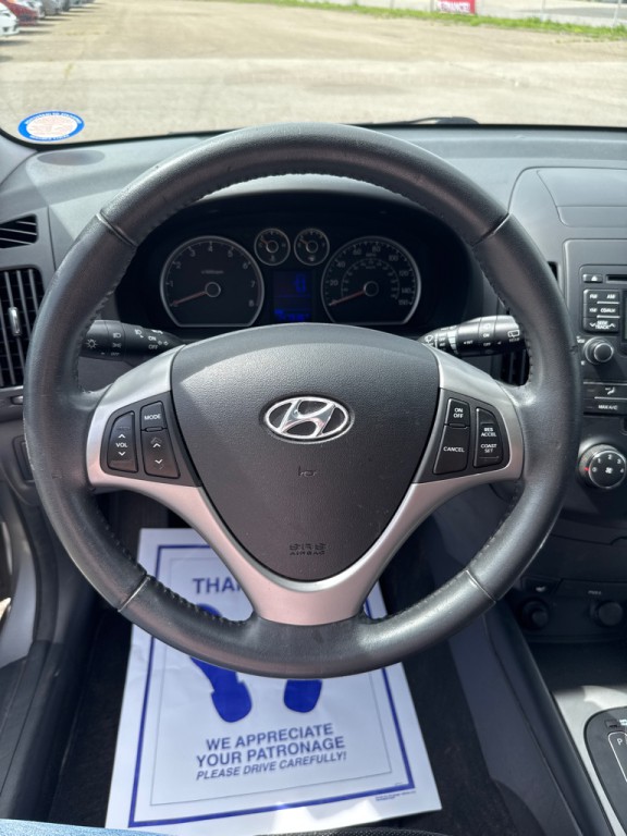 2012 Hyundai Elantra Image 7