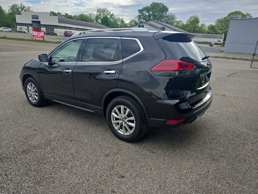 2018 Nissan Rogue Image 4