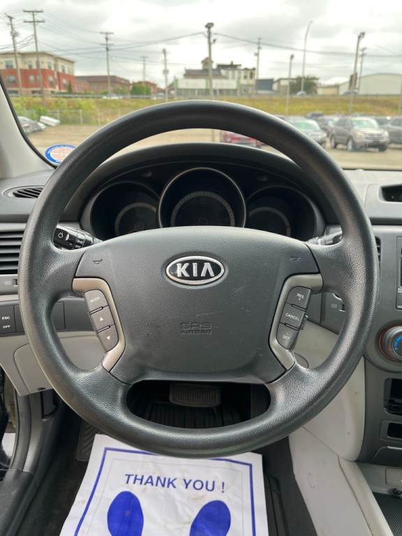 2010 Kia Optima Image 9