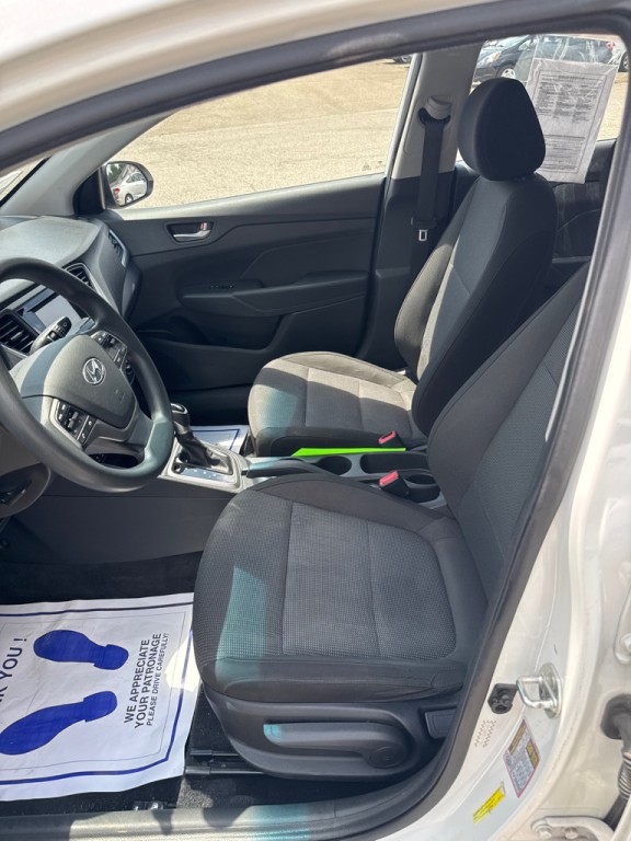 2019 Hyundai Accent Image 9