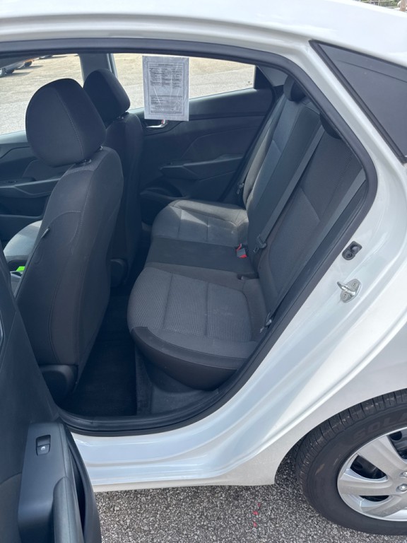 2019 Hyundai Accent Image 10