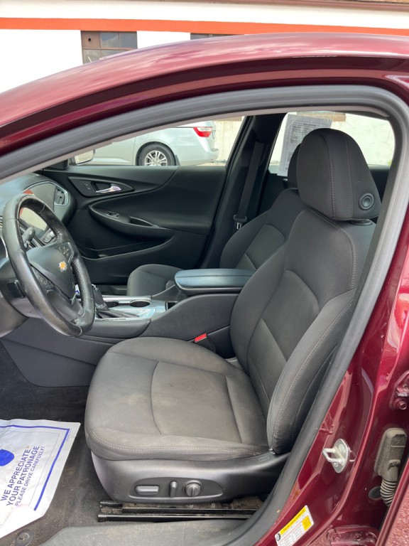 2016 Chevrolet Malibu Image 11