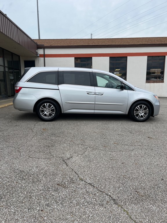 2013 Honda Odyssey Image 8