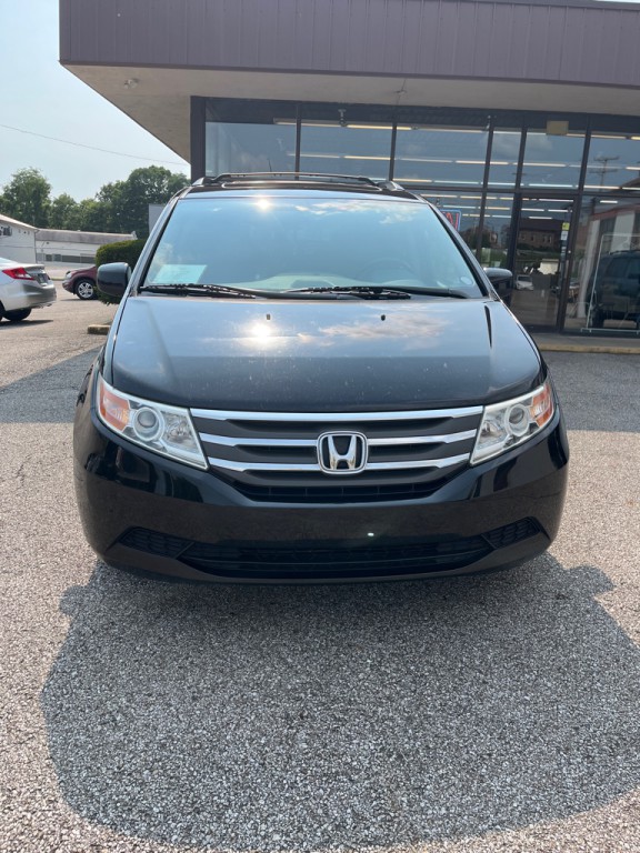 2013 Honda Odyssey Image 2