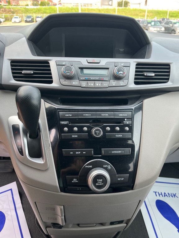 2013 Honda Odyssey Image 10