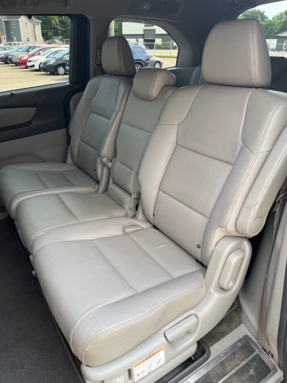 2013 Honda Odyssey Image 12