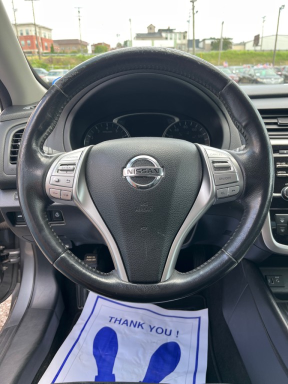 2018 Nissan Altima Image 9