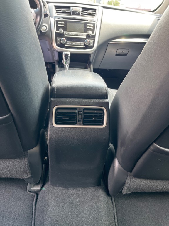 2018 Nissan Altima Image 13